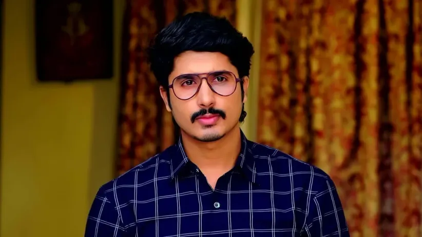Anjaneyulu Saves Janaki from a Snake