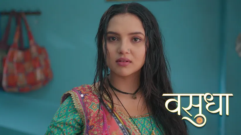Vasudha Applies Vermilion on Her Forehead