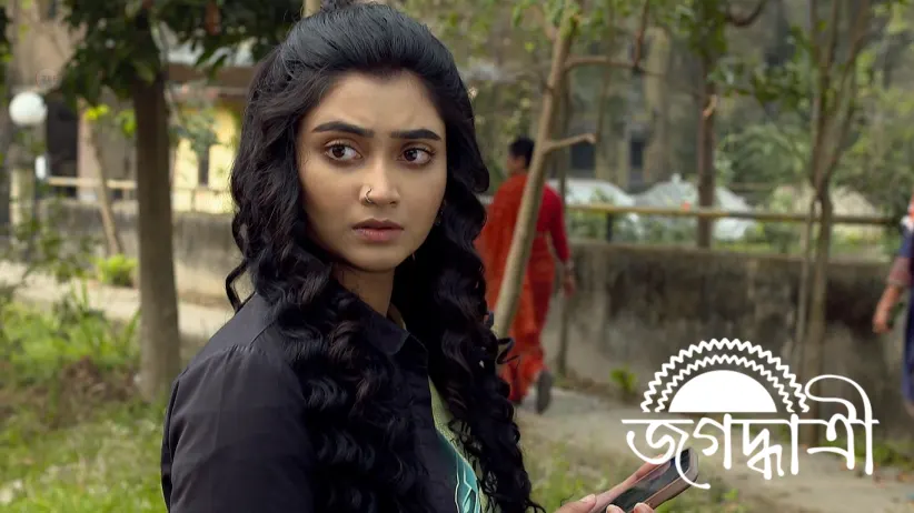 Durga Rescues Jagadhatri from the Goons
