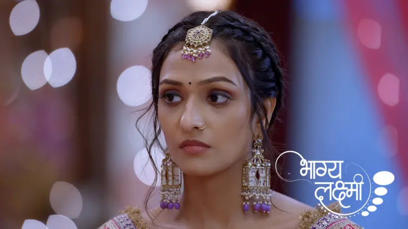 Kiran Learns that Malishka’s Necklace Has Been Stolen