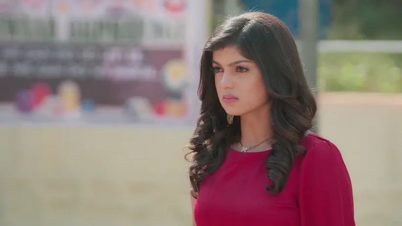 Unnati Learns about Dhruv's Job - Jaane Anjaane Hum Mile