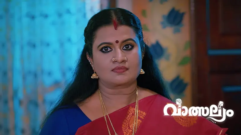 Mythili Threatens to Defame Karthik