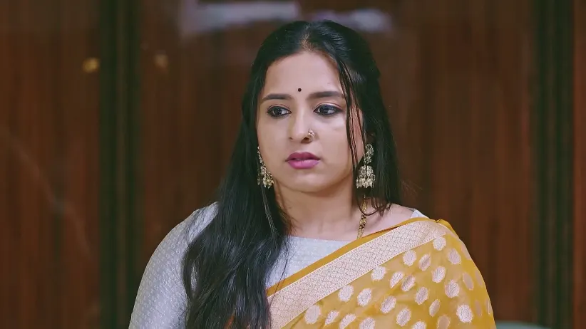 Jahnavi Ignores Srinivas's Call - Lakshmi Nivasa