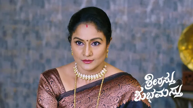 Nidhi Seeks a Promise from Tulasi