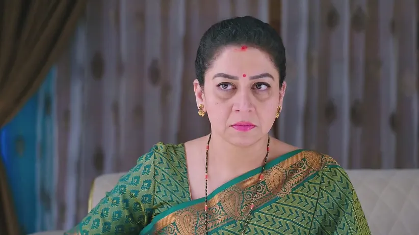 Sharvari Seeks Financial Help from Madhav - Shrirasthu Shubhamasthu