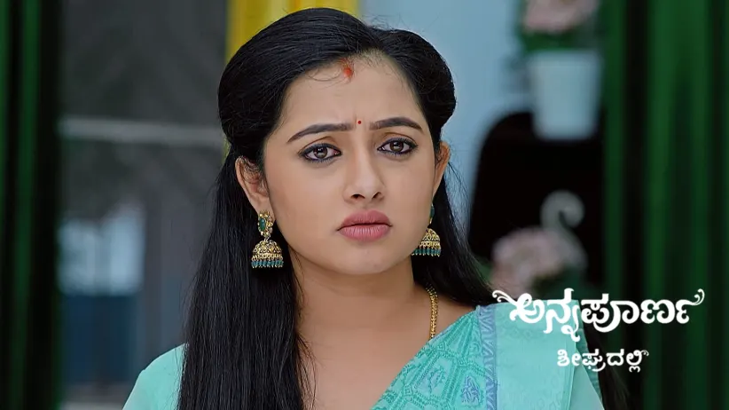 Akshaya Undertakes the 'Bhavani Dhiksha'