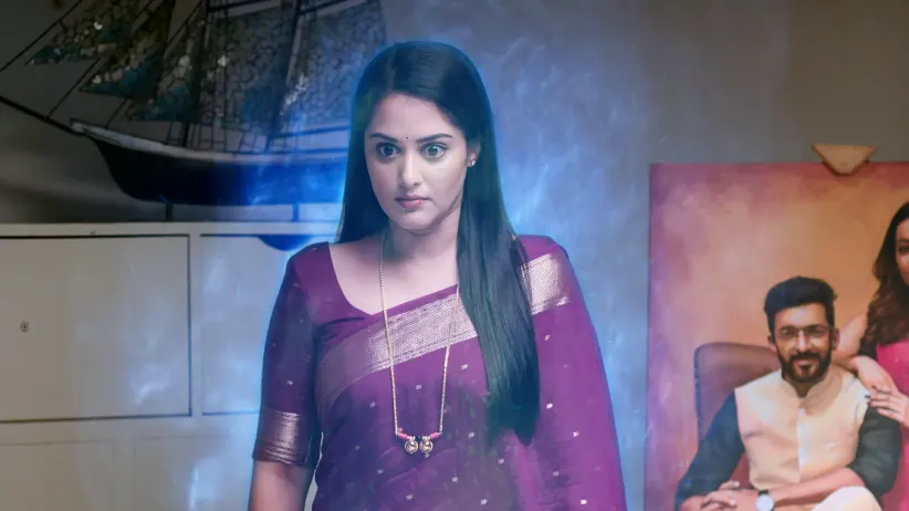 Ambika's Spirit Scares Maya