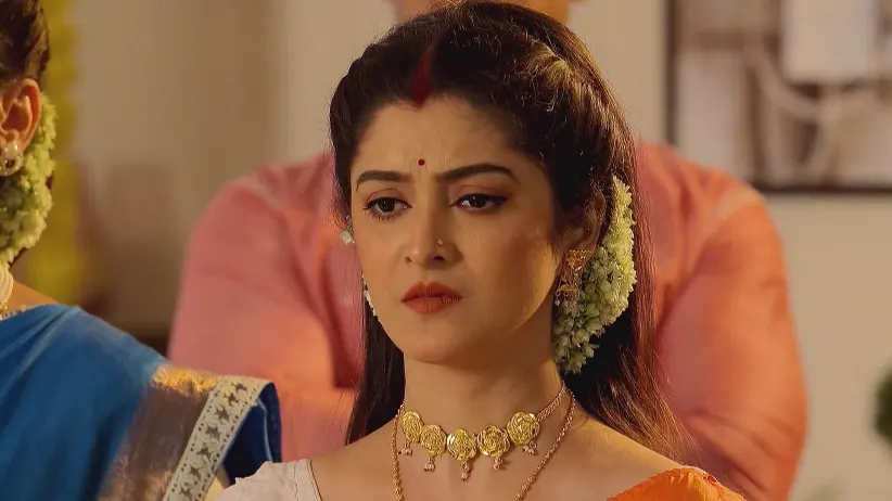 Aparajita's Actions Surprise Shyamoli - Mana Rahigala Tumarithare