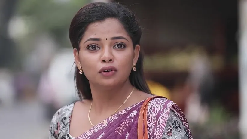 Sumathi Escapes from Sethu - Mounam Pesiyadhe