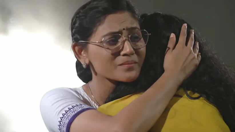 Vanshika Reunites with Priya - Suna Jhia
