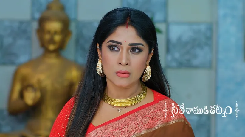Gautam Blackmails Mahalakshmi