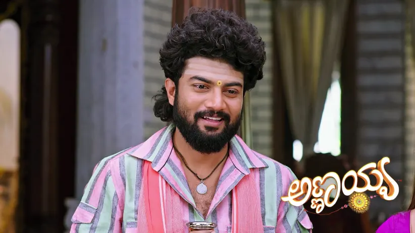 Parvathi's Arrival Makes Veerabhadra Nervous