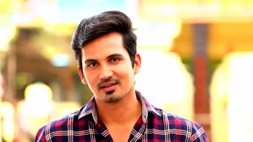 Sundaram Stops Amutha
