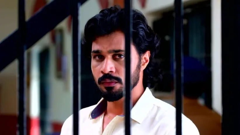 Bhumika Misunderstands Rasathi