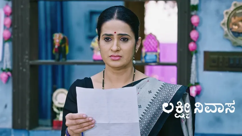 Veena Lashes out at Santosh, Harish and Sinchana
