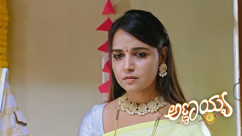 Sharada Watches as Parshu Poisons Shivanna's Food