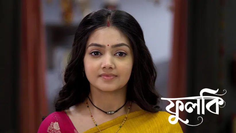 Ishita Keeps an Eye on Tamal