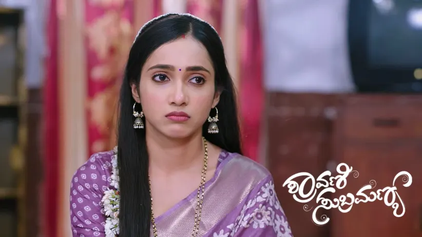 The Family Is Surprised as Shravani Kisses Subbu