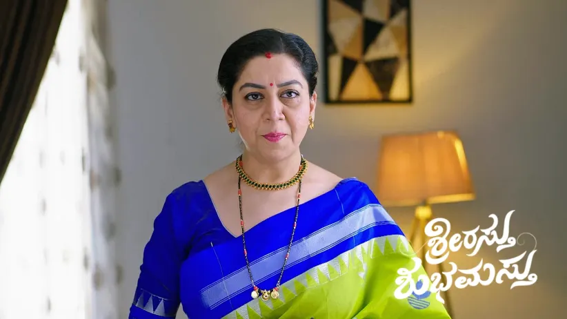 A Woman Orders Poorni to Hurt Avinash
