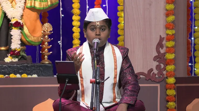 The Song Describing the Glory of Pandhari Is Sung
