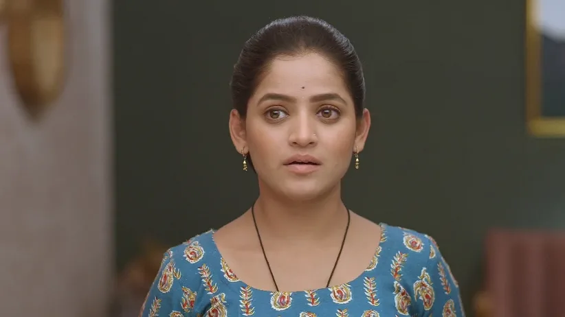 Paaru Asks for a Favour from Ahilya Devi 