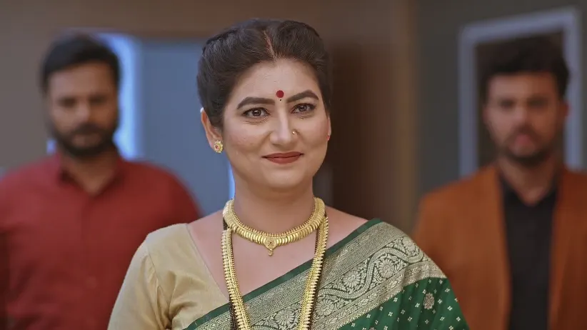 Ahilya Devi Warns Disha about Anushka - Paaru