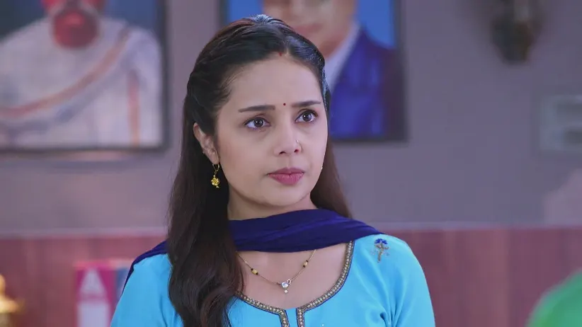 Akshara Refuses to Resign