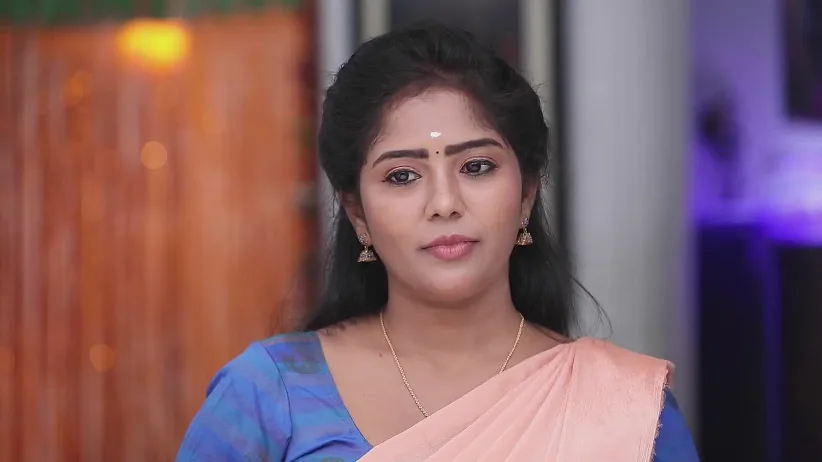 Raji Panics - Mounam Pesiyadhe
