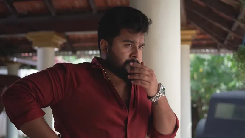 Sathyabhama Speaks Ill of Sathya