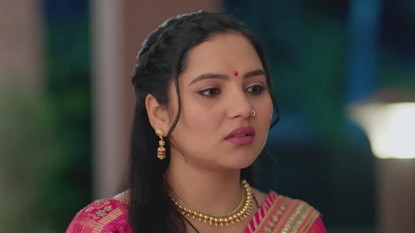 Mayur Lies to Chandrika