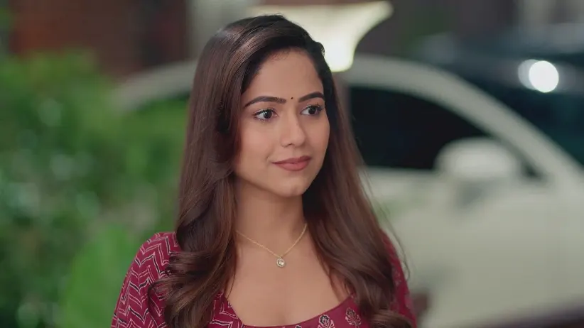 Divya Befriends Avinash - Vasudha