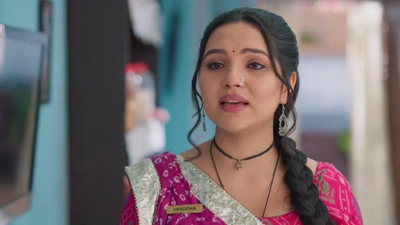 Savitri Asks Vasudha to Take Off Her Mangalsutra - Vasudha
