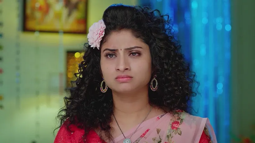 Sumana's Words Anger Vishal - Trinayani