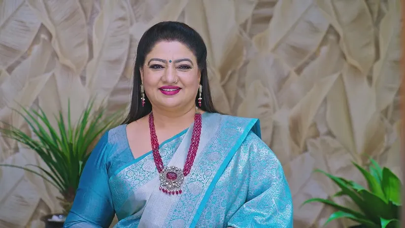 Madhura Visits Goutham's House - Amruthadhaare