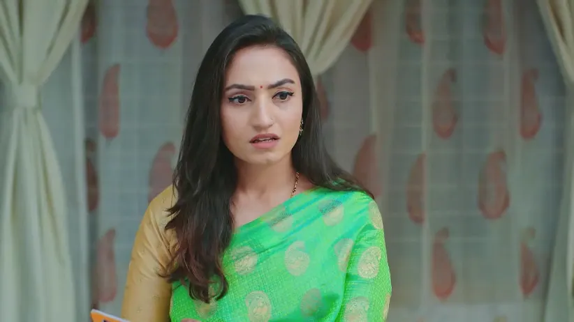 Seetha Scolds Sihi - SeethaRaama 