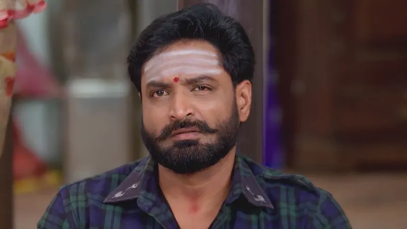 Bhagyam Scolds Shanmugham