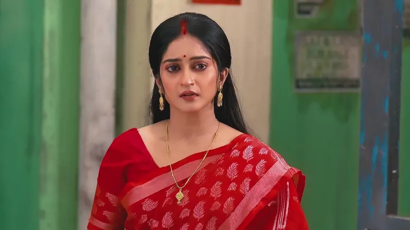 শ্রীকে আটকানোর চেষ্টা করে বাদল-বিপ্লব-লাভলি
