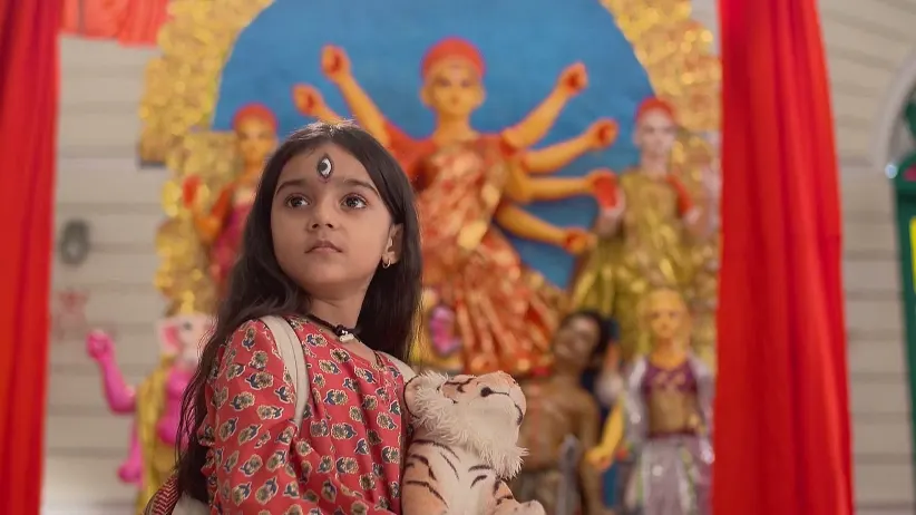 Nobin Wants to Keep Duggamoni at His House
