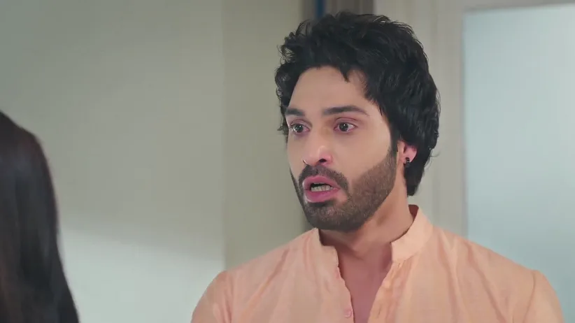 Suraj Stops Jagriti from Revealing Sapna's Secrets