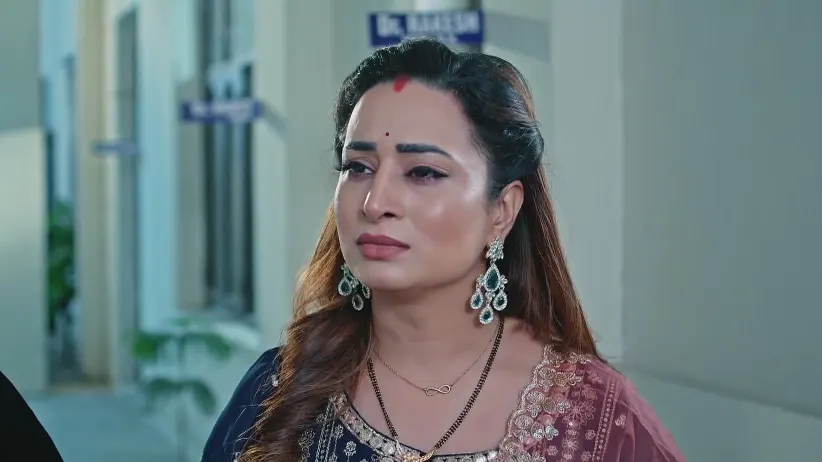 Neelam Maligns Ridhi - Nava Mod