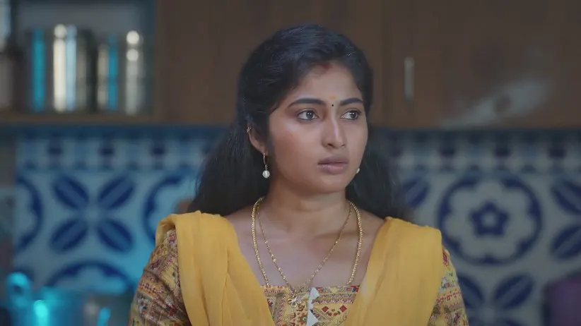 Viji Pretends to Feel Sorry - Veera