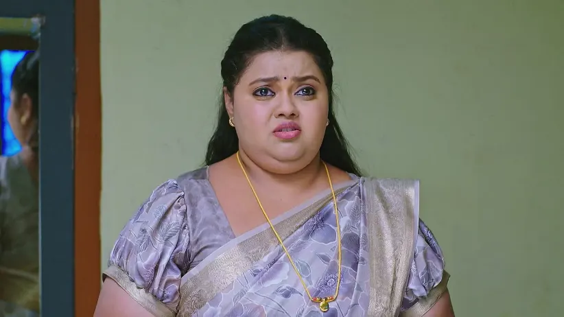 Gym Seena Scares Rashmi - Annayya