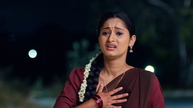 Ambika Helps Durga Escape