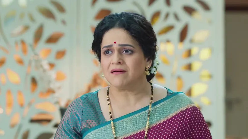 Rambhau Tries To Convince Laxman - Shiva