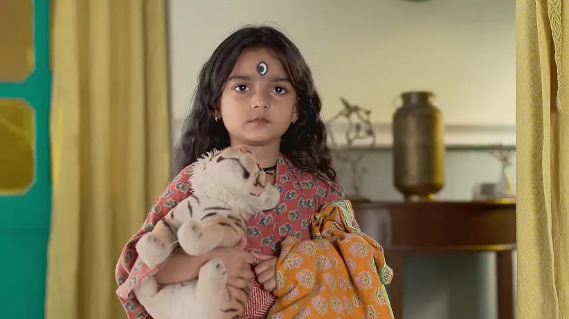 Gayetri Asks Duggamoni not to Mention Her Daughter - Duggamoni O Bagh Mama