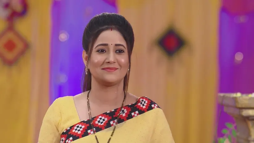 Ragini Scolds a Man - Sandhya Ragini