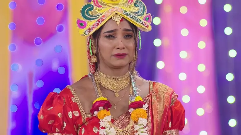 Sandhya Questions Her Family Members - Sandhya Ragini