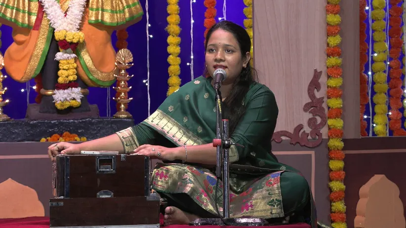 Tukoba's Song Pahili Pandhari, Pahila Shrihari
