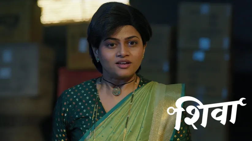 Seeta Beats Up Satya Rane