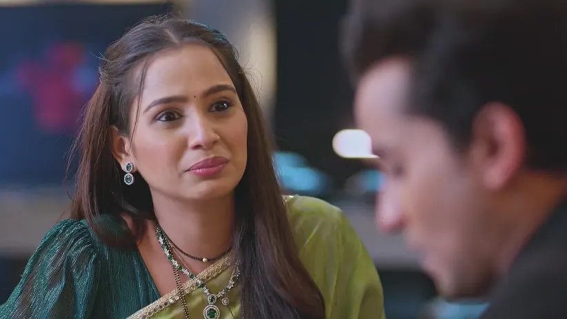 Will Janhavi Go to Her House? - Lakshmi Niwas